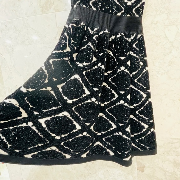 SANDRO {M} Mini Dress Black White Printed Geometric - Picture 5 of 7